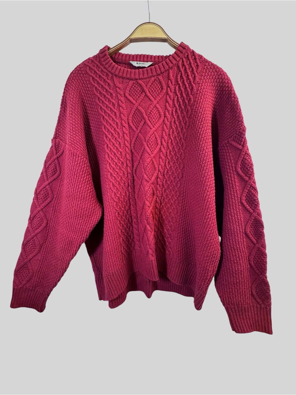 WindRiver Women’s Red Cable Knit Merino Wool Sweater Size L